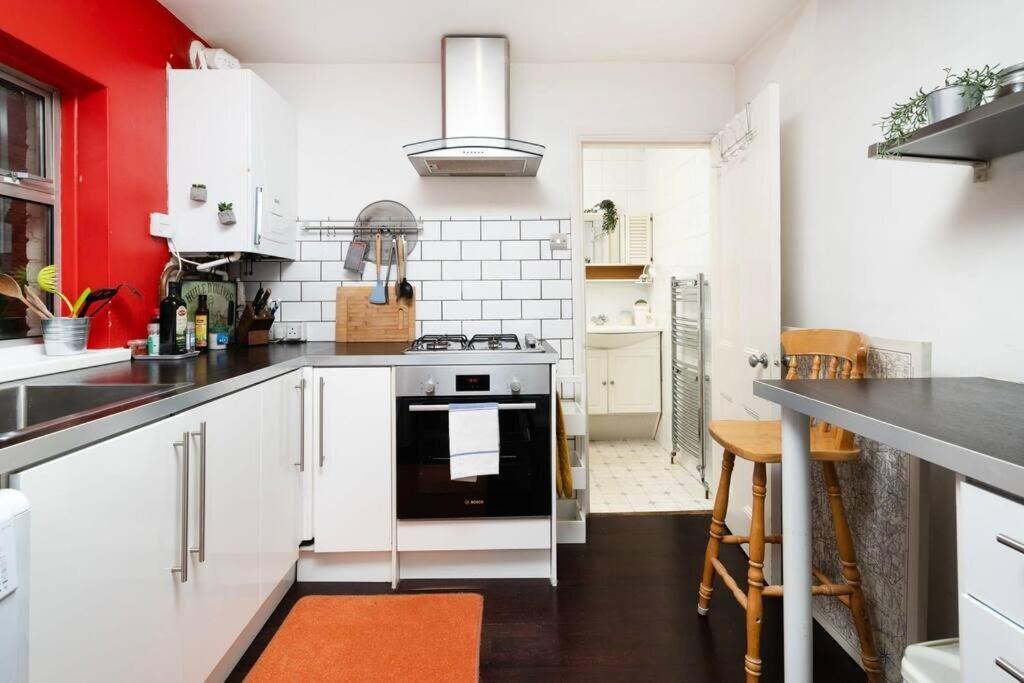1br Flat In Hammersmith Apartament
